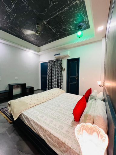Bedroom 2, Shiv Kothi - Homestay, Agra