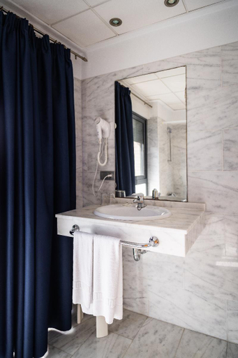 Bathroom 4, Hotel Villa San Juan, Alicante