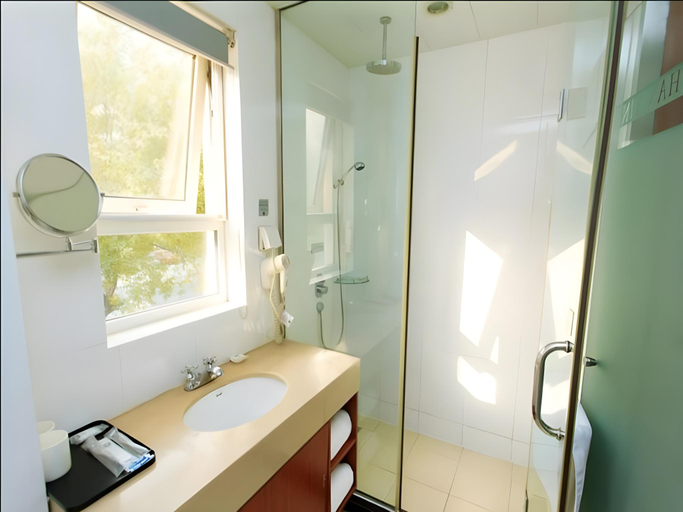 Bathroom 4, Hanting Hotel Beijing Wangfujing Avenue, Beijing
