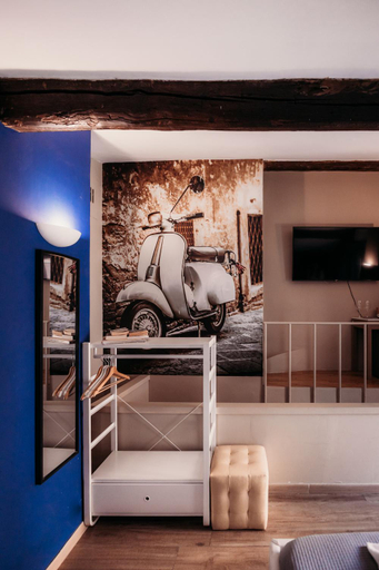 Others 4, Hotel Domus Tiberina, Rome
