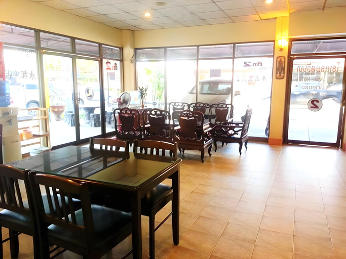 Food & Drinks 5, Souvanna 2 Hotel, Vientiane