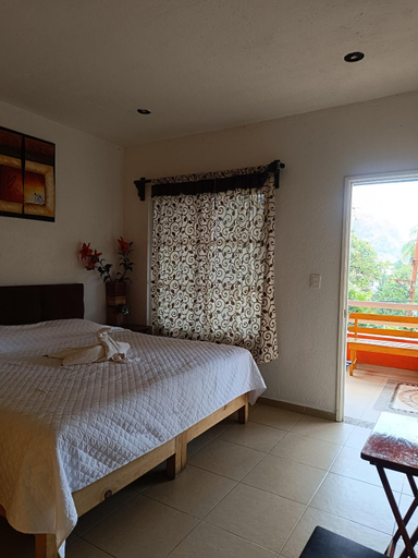 Bedroom 4, Los Robles, Tepoztlán