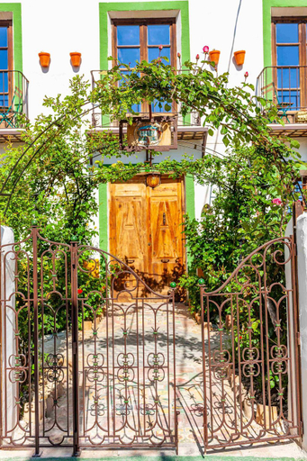 Others 4, Casa don Eliseo, Granada