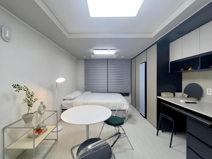 Bedroom 2, Mi Stay, Buk