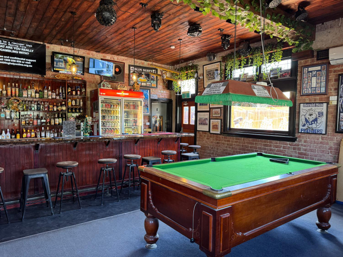 Food & Drinks 3, Kaneira Hotel, Buloke - North