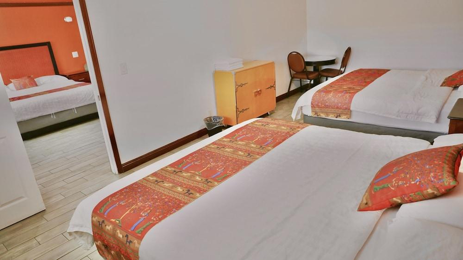 Bedroom 3, norwalk inn & suites, Los Angeles