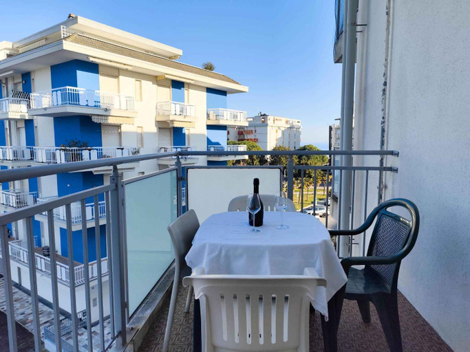 Others 3, Apartments in Lido di Jesolo 25354, Venezia