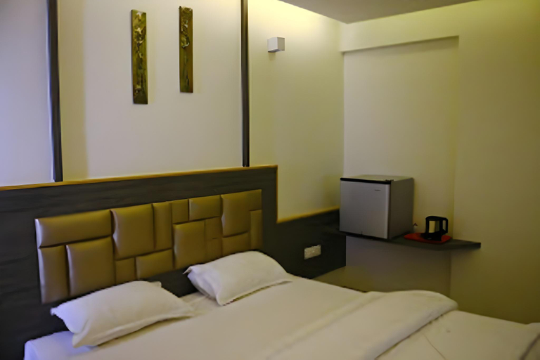 Bedroom 1, Hotel Sivaranjani, Erode
