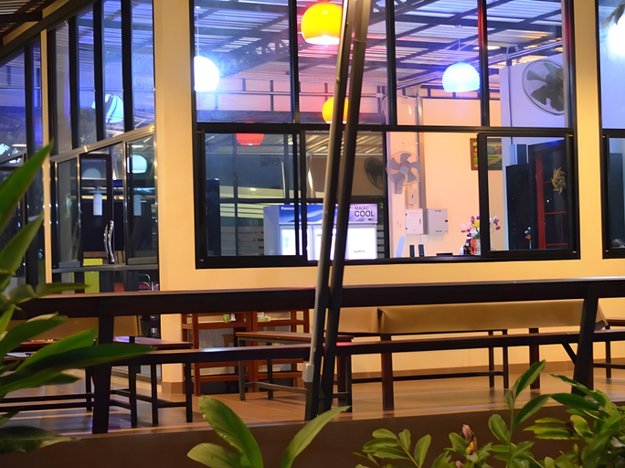 Food & Drinks 4, Baansuan Agape, Sai Yok