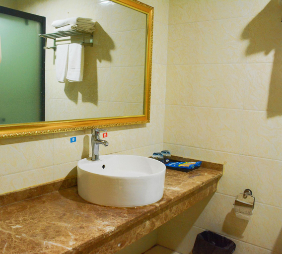 Bathroom, Yulinmen International Hotel, Yueyang