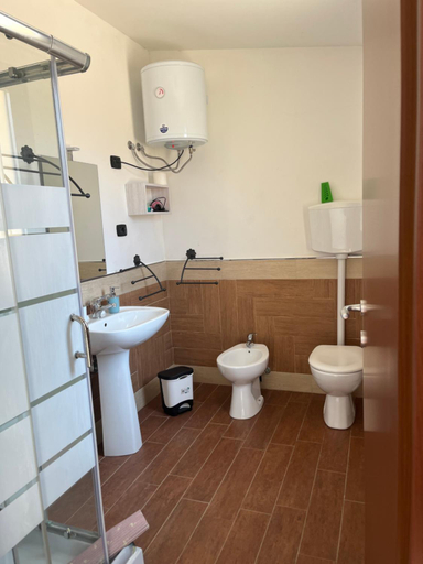 Bathroom, B&B Piandelidei, Sassari