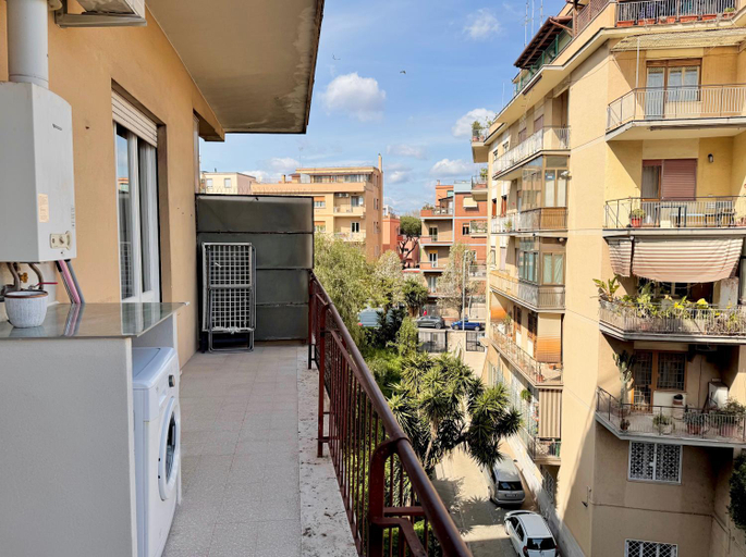 Others 5, Casa Fernanda, Rome