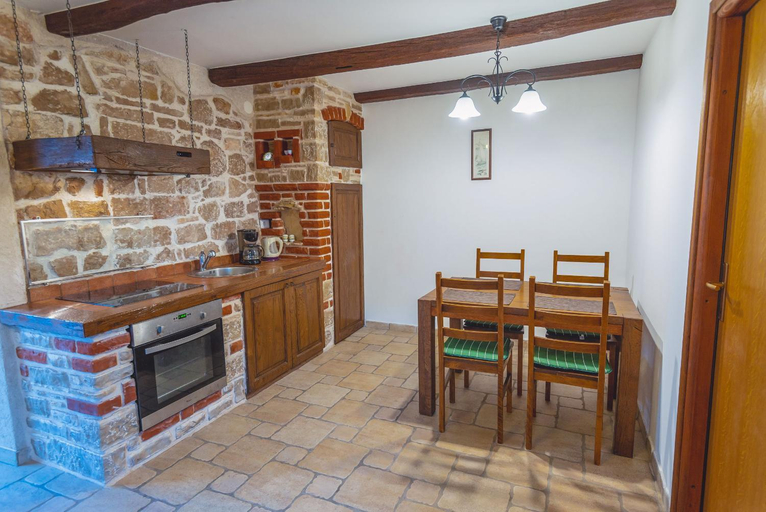 Kitchen 2, Apartmani Vugec, Murter