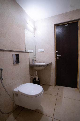 Bathroom 5, Hotel Supriya International Sirsi, Uttara Kannada