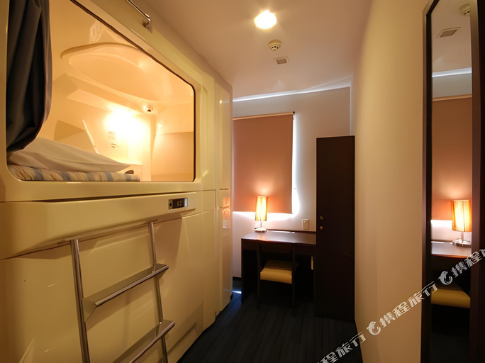 Bedroom 2, Shimonoseki Station Hotel, Shimonoseki