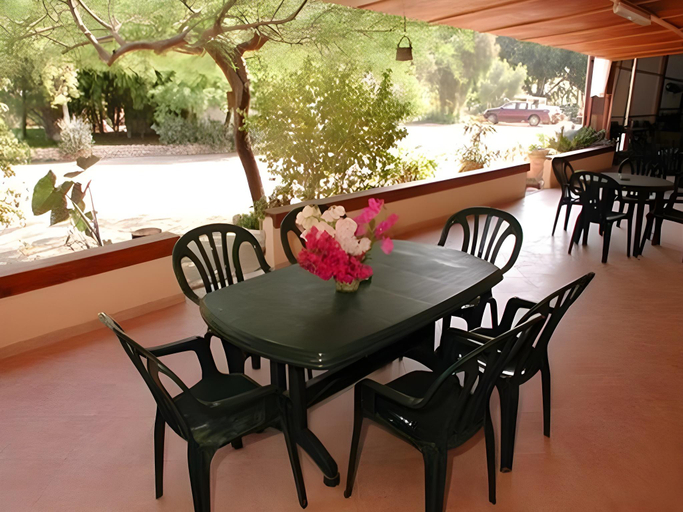 Others 4, A Place In The Heart Hotel