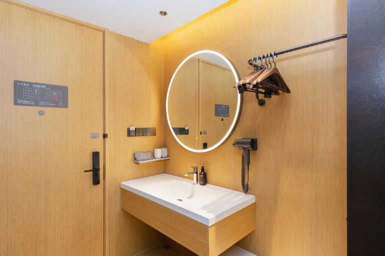 Bathroom 3, JI Hotel Gu'an Beijing Daxing Airport Terminal, Langfang
