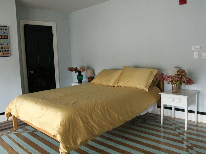 Bedroom 4, The Wedding Cake House, Providence