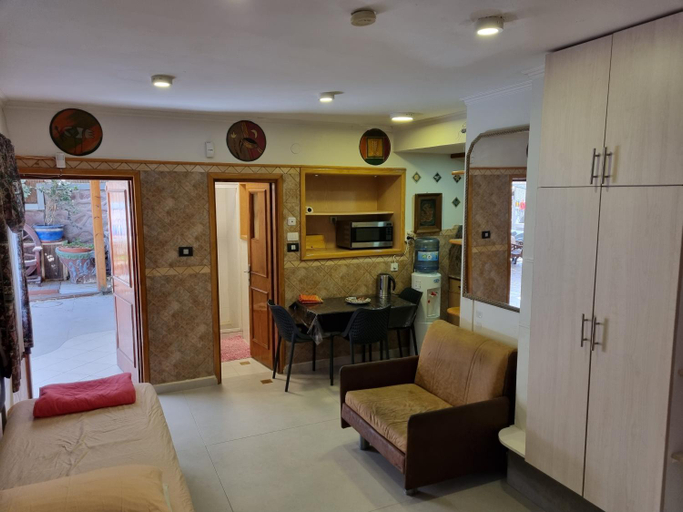 Others 2, Shefer Guesthouse