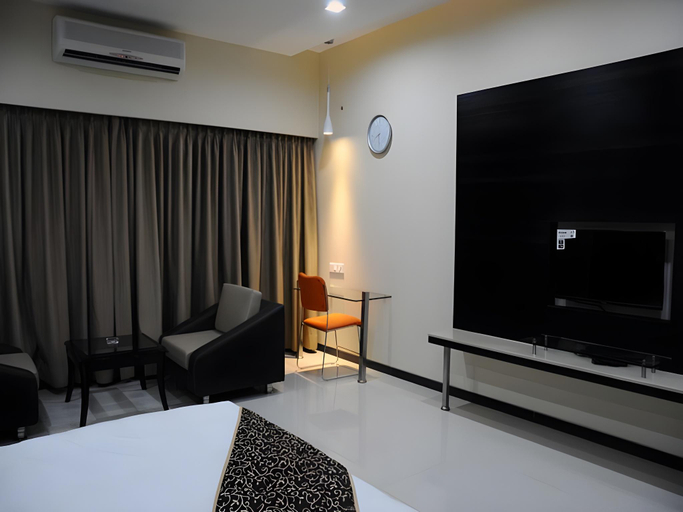Others 5, Hotel Regaal Palace, Jalgaon