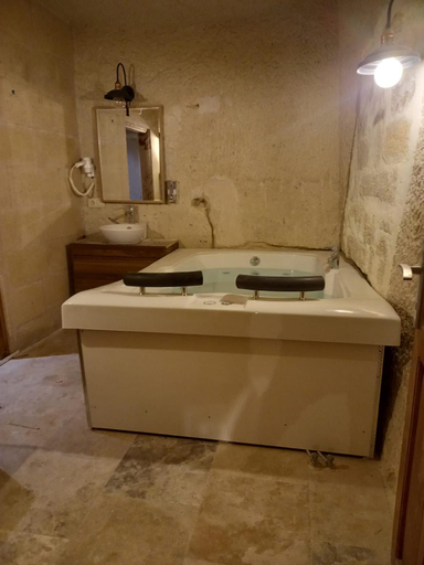 Bathroom 5, Bellavista stone house, Ürgüp