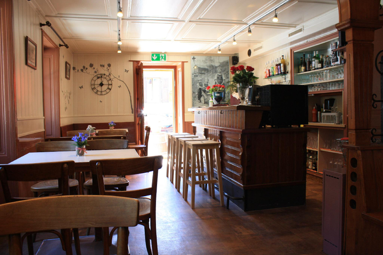 Food & Drinks 2, La Petite Auberge, Entremont