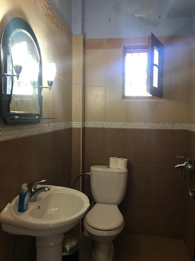 Bathroom 3, Villa Kolonja - Holiday Homes near Ksamil Beach, Sarandës