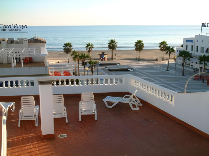 Others 5, Hostal Azul, Huelva