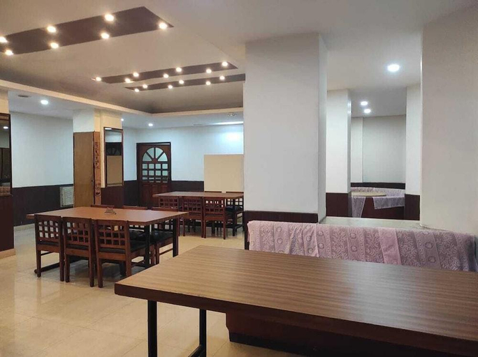 Food & Drinks 5, Ambarish Grand Residency, Kamrup Metropolitan