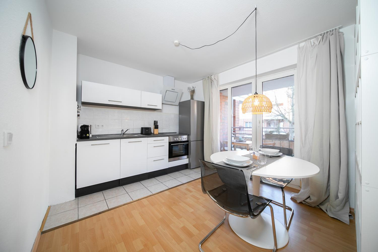 Others 5, Favorite Stays - Neuss Furth, Rhein-Kreis Neuss