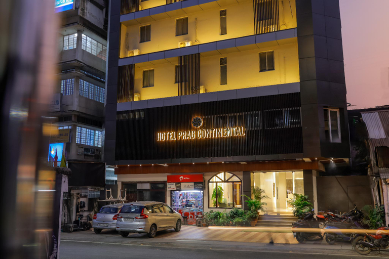 Exterior & Views, Hotel Prag Continental, Kamrup Metropolitan
