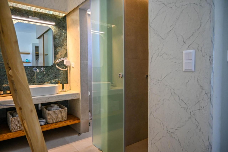 Bathroom 4, Schinoza Luxury Suites, South Aegean
