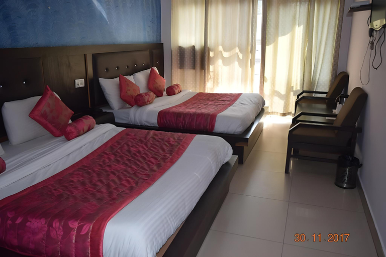 Bedroom 2, Hotel Trishul Haridwar, Hardwar