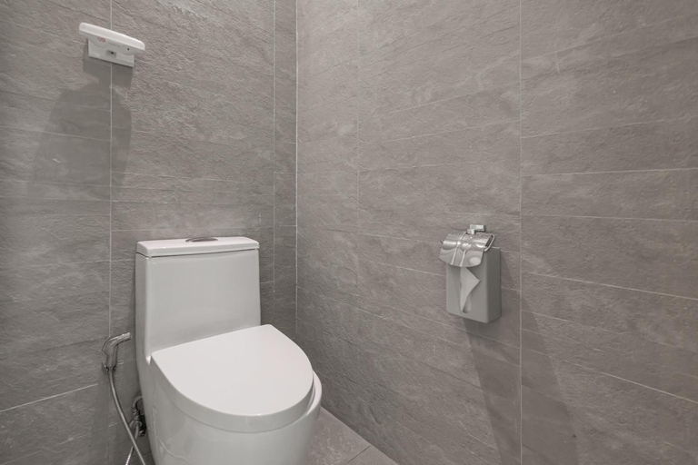 Bathroom 5, Bai Shuei Mu Inn, Pingtung