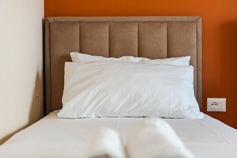 Bedroom 2, Bruna Apartment, Vlorës