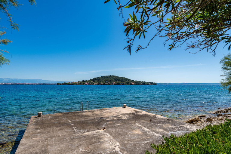 Others 5, Apartment by the sea and with beautiful view, 2 bedrooms, 4 persons, Preko