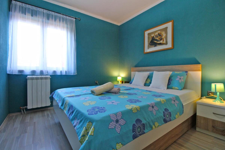 Bedroom 5, Spacious apartment with terrace and BBQ, Fažana