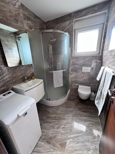 Bathroom 3, SeaScape Deluxe Residence, Medulin