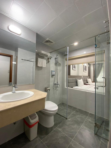 Bathroom 5, Van Nam Hotel, Hạ Long