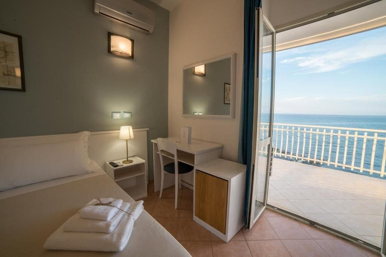 Bedroom 4, Hotel Club Perla, Lecce