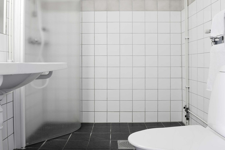 Bathroom 2, Scandic Segevang, Malmö