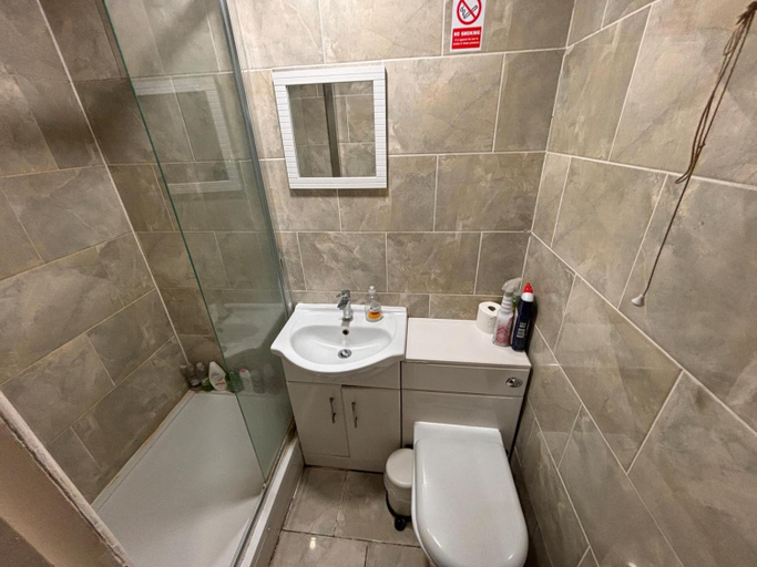 Bathroom 5, Twenty Five, London