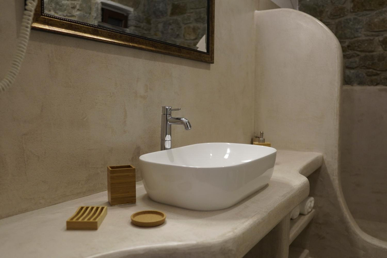 Others 5, Casa Borealis, South Aegean