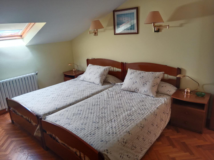Bedroom 4, Hostal Acantilado, Lugo