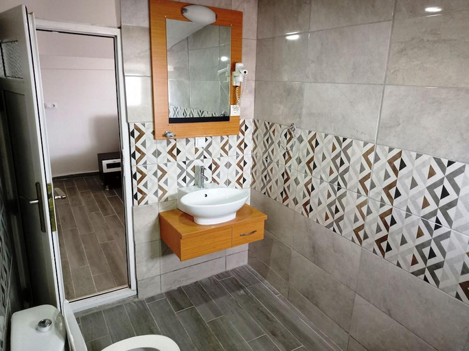 Bathroom 4, Nehir Apart Hotel, Fethiye