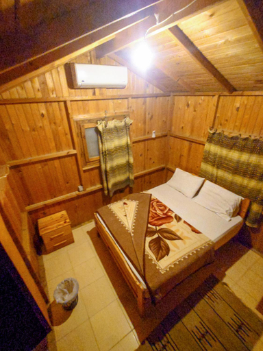 Others 3, Garden House Camp 2, Sant Katrin