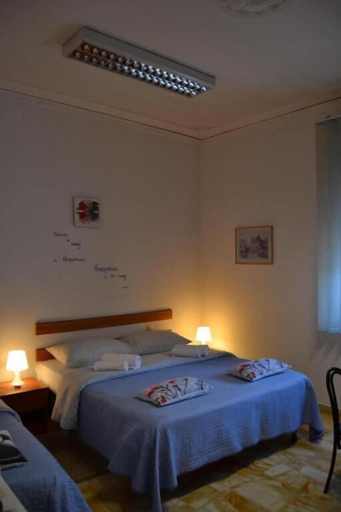 Bedroom 2, My Way, Pisa