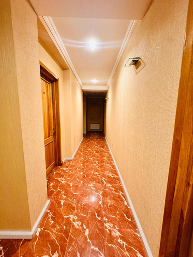 Others 3, Iceberg Hotel, Mtskheta