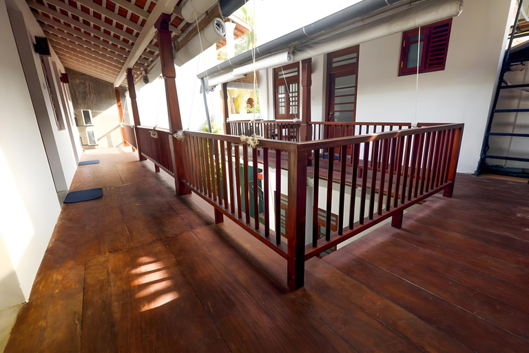 Others 3, Knight Inn, Galle Four Gravets