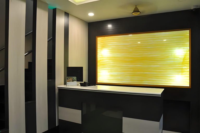 Others 5, Hotel SAARA, Ramanathapuram